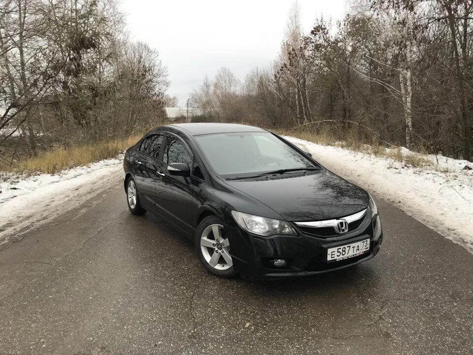 Отзывы владельцев фото. Honda Civic 4d 2008 черная. Хонда Цивик 2008 черная. Хонда Цивик 4д 2008 черная. Хонда Цивик 2008 чёрная 4 d.