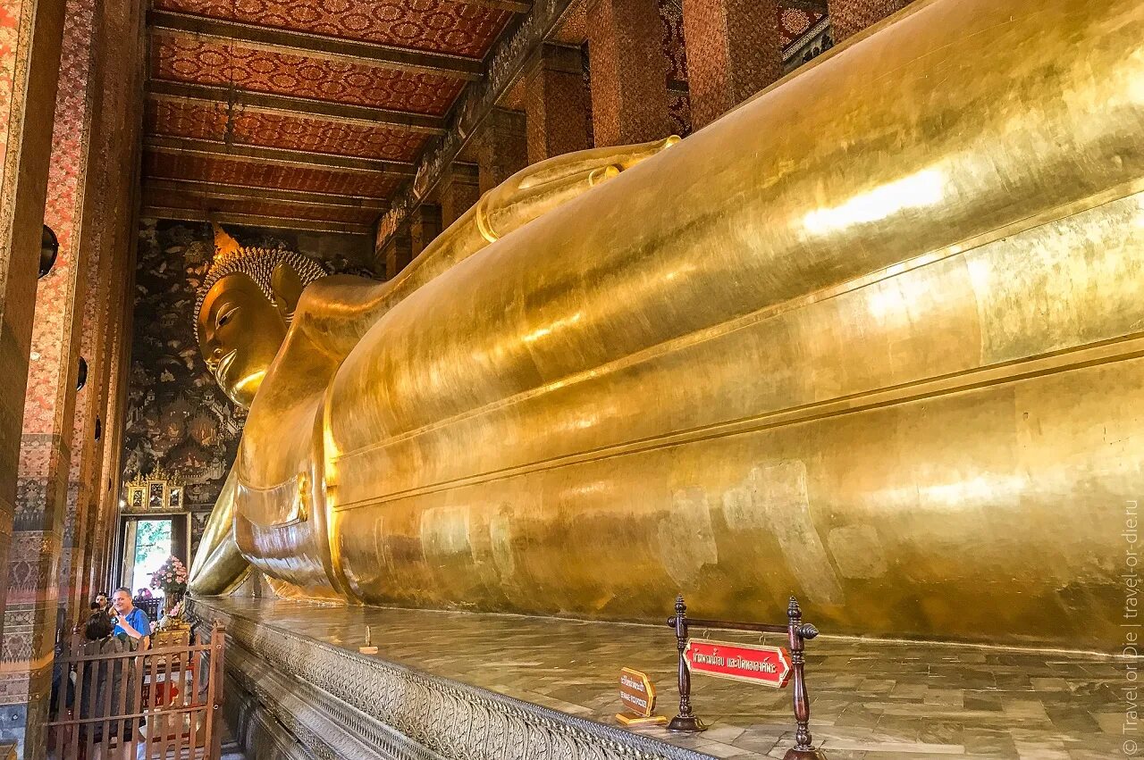 Включи temple. Храм лежащего Будды в Бангкоке. Ват Пхо храм лежащего Будды. Храм ват Пхо в Бангкоке. Храм лежащего Будды в Бангкоке фото.