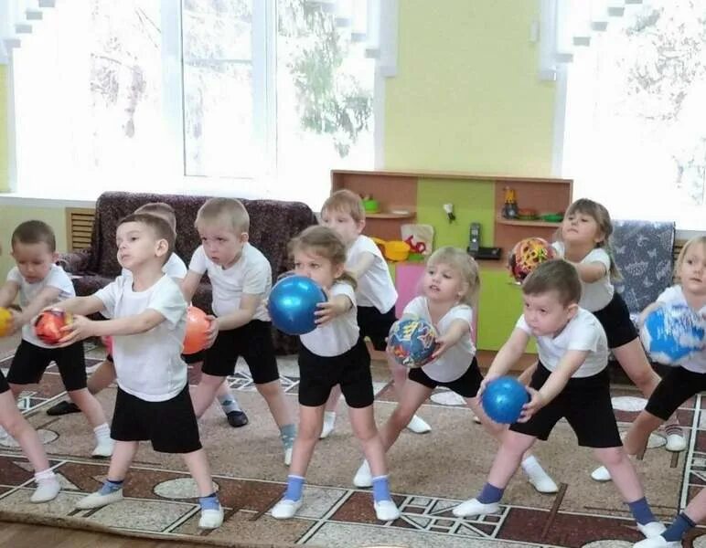 мячики в младшей группе