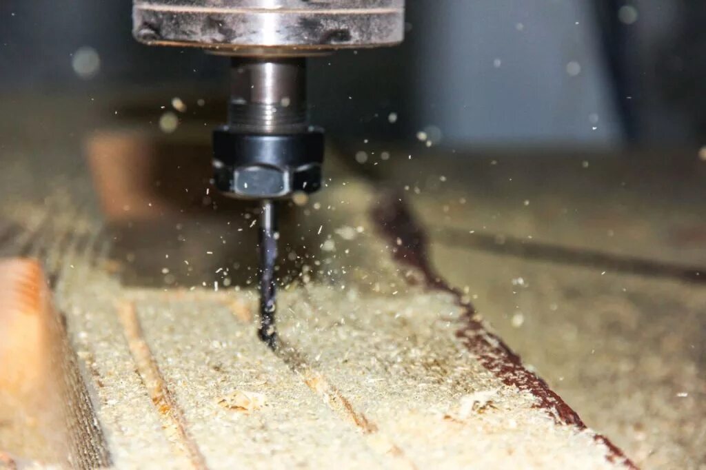 3д фрезеровка на чпу. Фигурная фрезеровка по дереву. Резьба по дереву фрезой. Фреза по дереву kwb 25х20мм. Фрезеровка дсп.