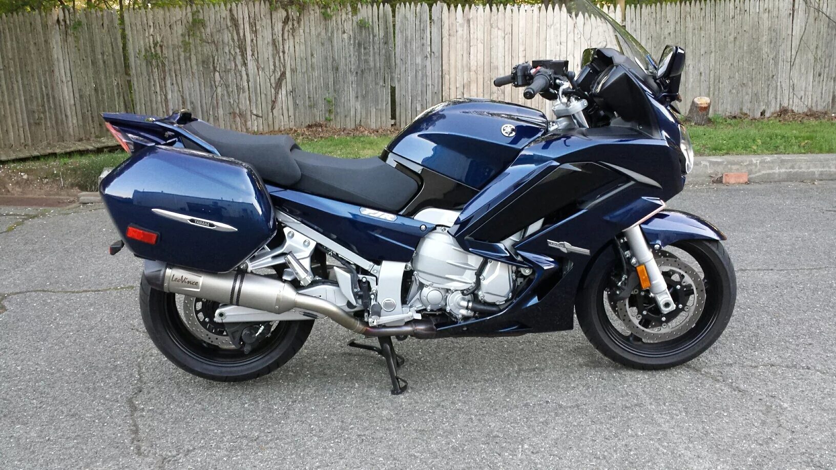 Триллион это сколько. Honda pan european. 1300 это много. Мотоцикл хонда st 1300. 1300 это много.