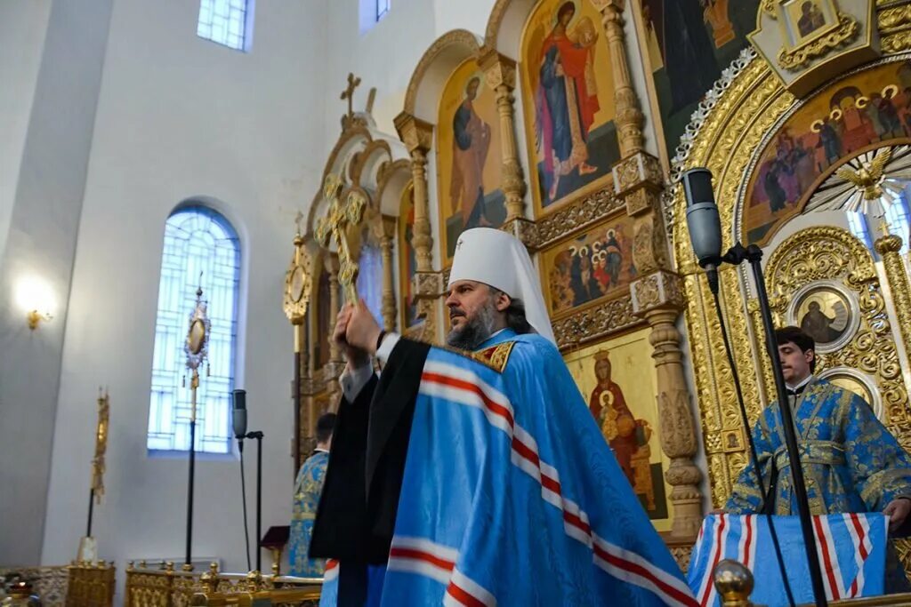 Час первый служба. Митрополит Тверской епархии.