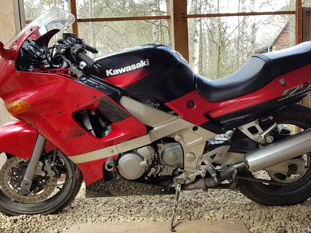 Kawasaki zzr 400. Kawasaki zzr 400. Кавасаки zzr 400 2. Z w r. Kawasaki zzr 400 2.