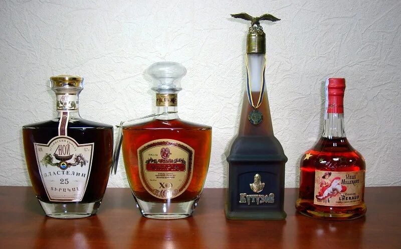 вид на мыс хамелеон. коньяк кутузов коктебель. коктебель кутузов. коктебель 4 звезды коньяк. коньяк кутузов коктебель.