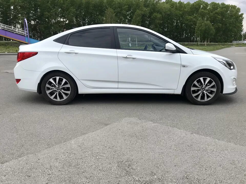 Hyundai Solaris занижение -35. Солярис -50 занижение. Солярис -70 занижение. Солярис 2 -30 HR занижение.