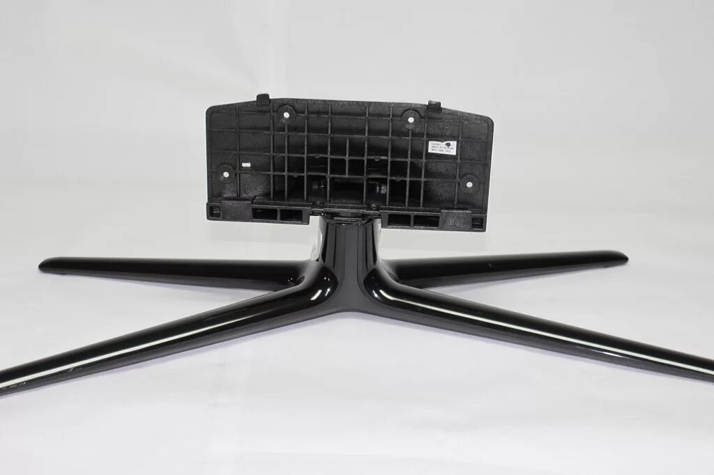 Ue40es6307u. Подставка под телевизор самсунг ue40es6307u. подставка под тв samsung bn96-35519c. кронштейн под телевизор самсунг ue46f65. ue46es7500s ножки для телевизора.