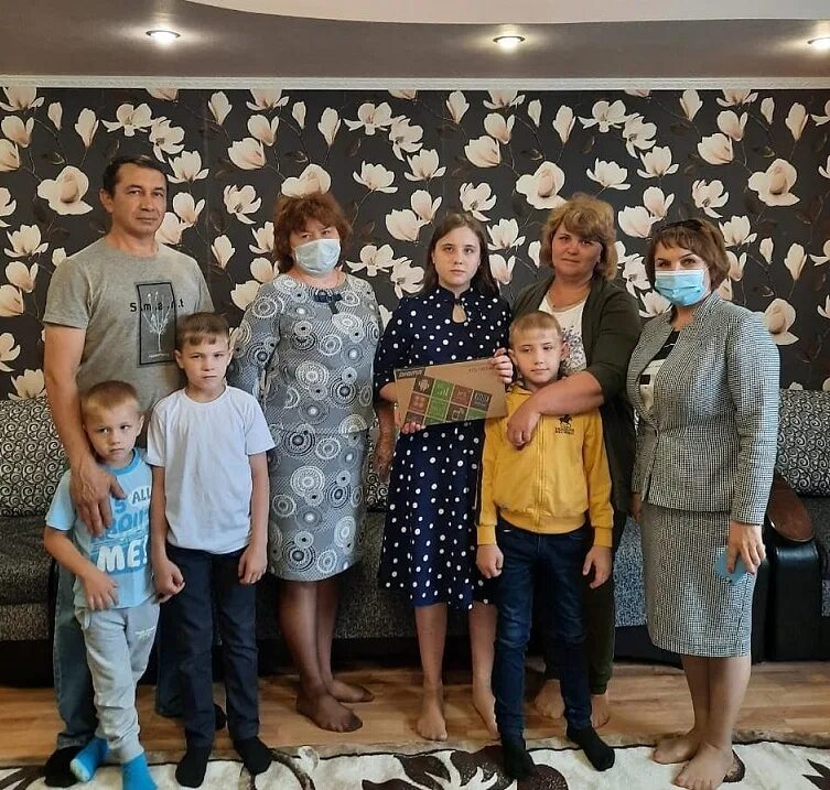 Туполев вырос в многодетной семье. Туполев вырос в многодетной семье. Многодетные малоимущие семьи. Многодетные в самаре. Фотосессия многодетной семьи.