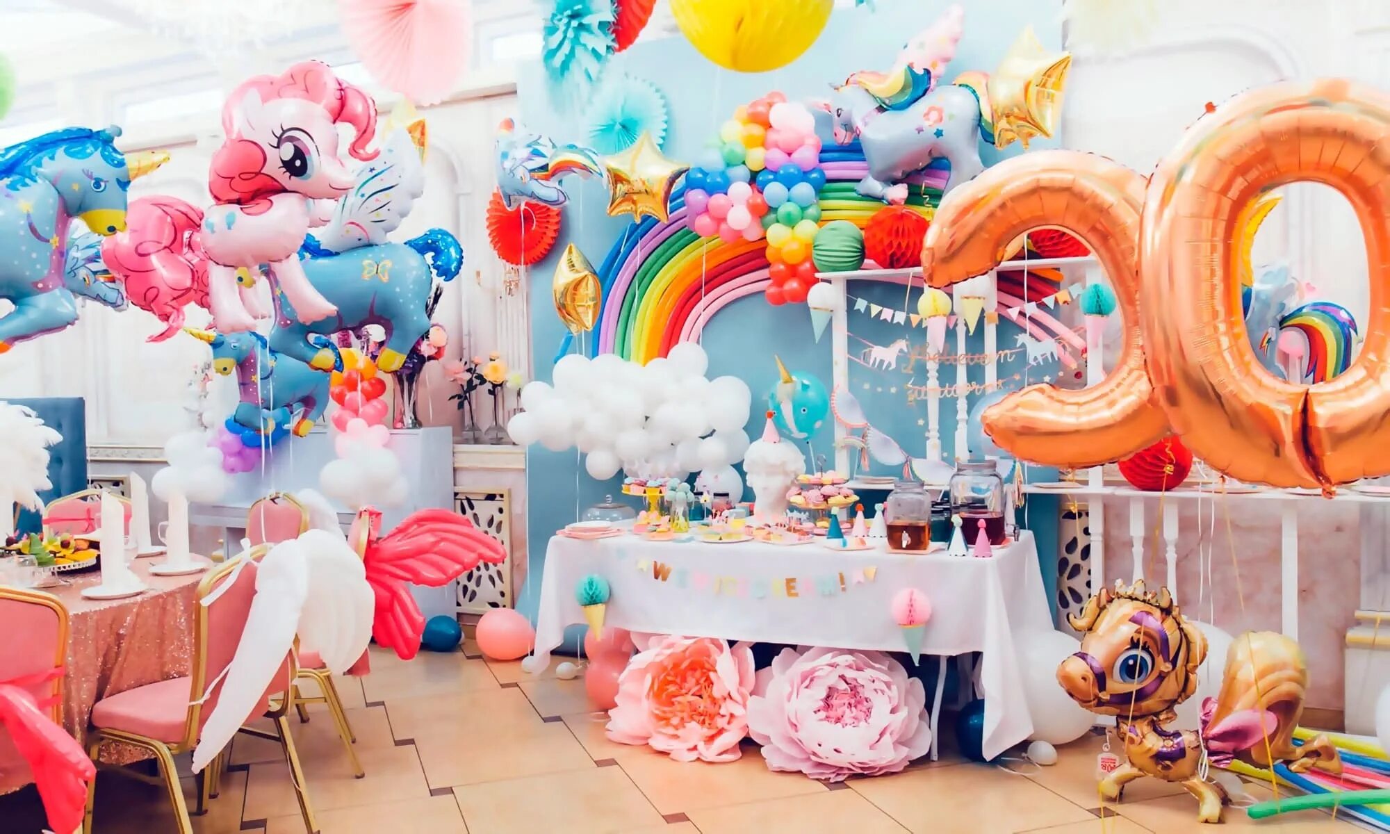 My Favorite Party Decor Items ConfettiStyle Party decorations, Birthday party de