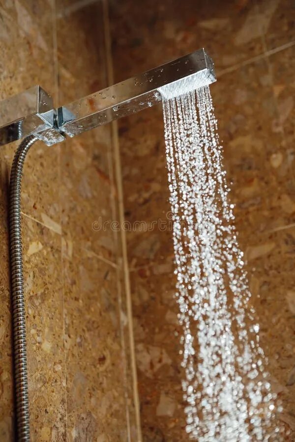 Волосы в душе. After work shower. Hypocrite. After work shower. Девушка моет голову.