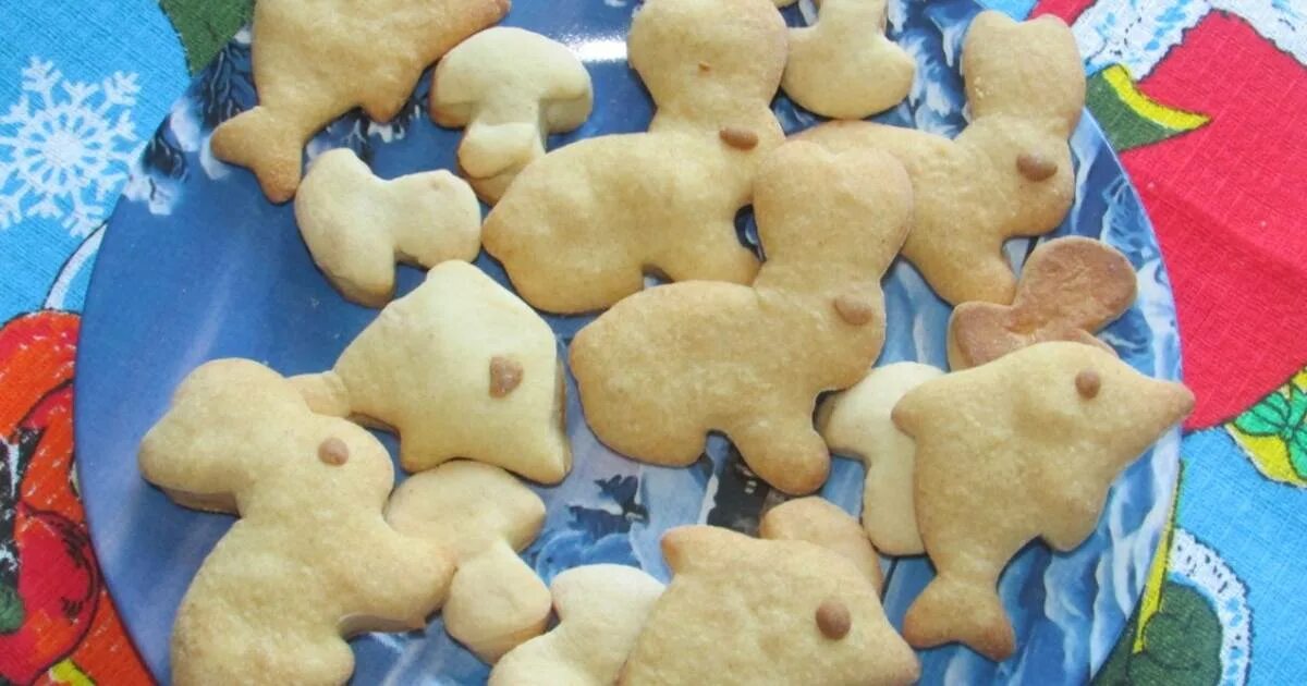 Имбирный пряник человечек. Фигурное песочное печенье для детей. Печенье фигурки для детей. Новогоднее печенье. Венгерское печенье.