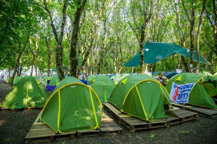 Меню палаточный лагерь. Кемпинг Иволга Калужская область. Палаточный городок в Пятигорске Машук. Палаточный лагерь Иволга. Машук лагерь Пятигорск палатки.