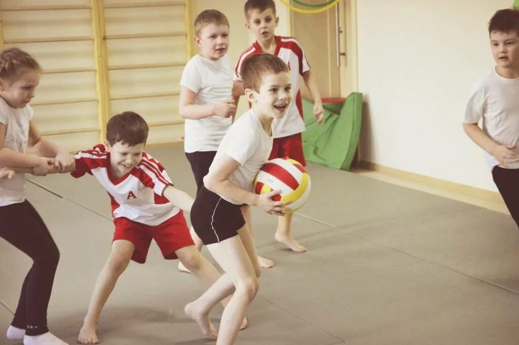 Куда отдать девочку в 4 года