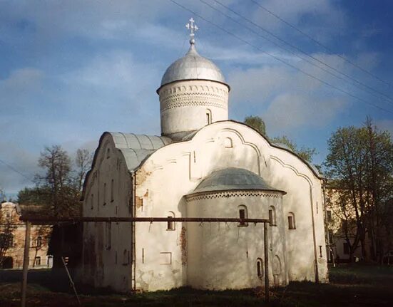 Церковь климента 1520. Церковь климента великий новгород. Церковь климента, папы римского, на иворове улице. Церковь климента великий. Церковь климента великий.