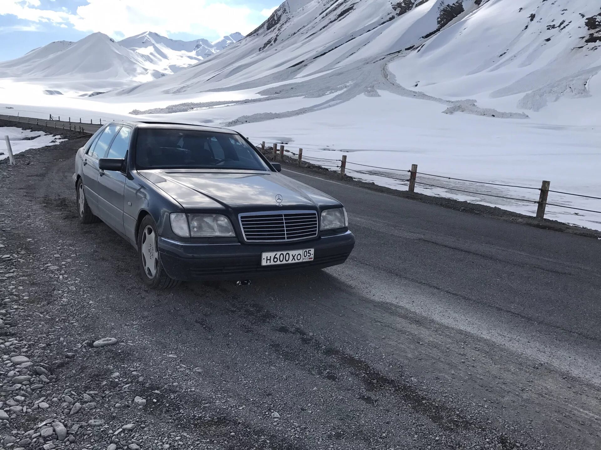 Https w140. Мерседес w140 кабан. Mercedes w140 s600. Мерседес-Бенц 140 кабан. W140 s600.