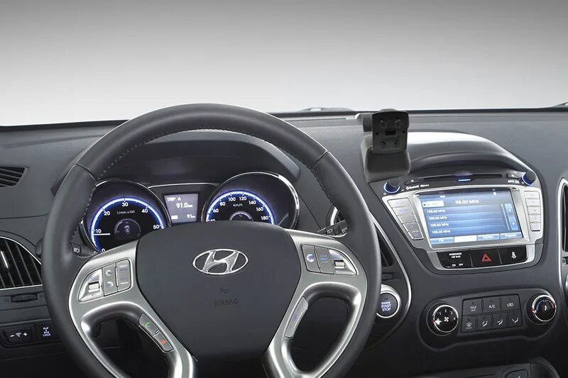 Ремонт hyundai ix35. ШГУ Hyundai ix35. Hyundai ix35 магнитола на Android. Штатная магнитола Хендай ix35. Магнитола Hyundai ix35 Android Tesla.