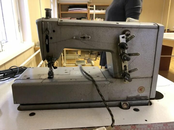 Машина швейная в архангельске. Машина чайка 134а. Машина швейная в архангельске. Швейная машинка чайка пмз. Швейная машинка victoria.