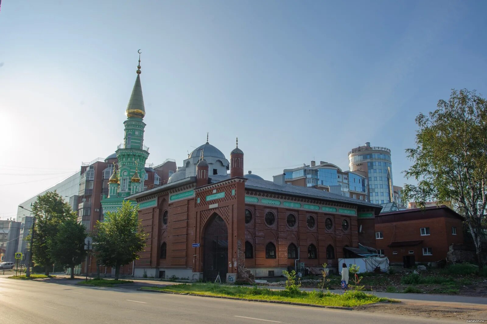 Пермская соборная мечеть пермский край. Мечеть пермь. Пермь осинская улица 5 пермская соборная мечеть внутри. Пермь осинская улица 5 пермская соборная мечеть. Мечеть пермь на монастырской.