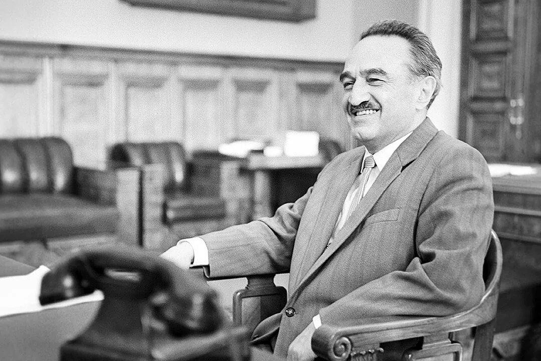 анастас иванович микоян (1895 – 1978). микоян анастас иванович. анаста́с ива́нович (оване́сович) микоя́н. анастас ованесович. микоян 1964.