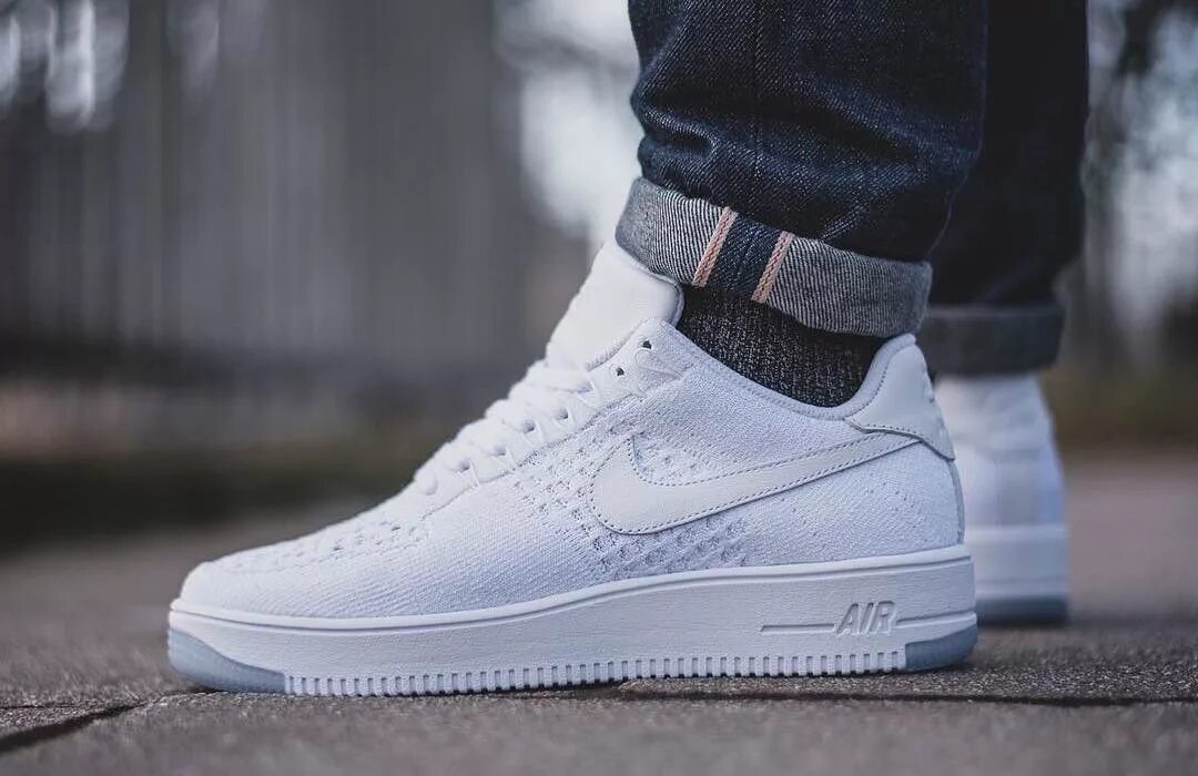 Nike Air Force 1. Nike Air Force 1 Mid White мужские. Кроссовки Nike Air Force 1 Ultra Flyknit Low White. Nike Air Force 1 джинсовые.