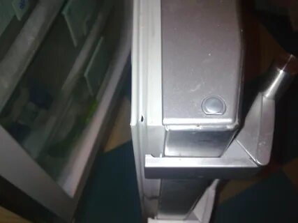 Liebherr CBNes 50670 уплотнение дверки морозильника - Форумы Холодильник.Инфо