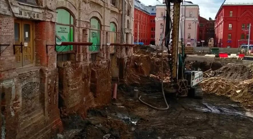 Поразительный аспект проблемы "закопанных зданий": Почему история молчит Цитадел