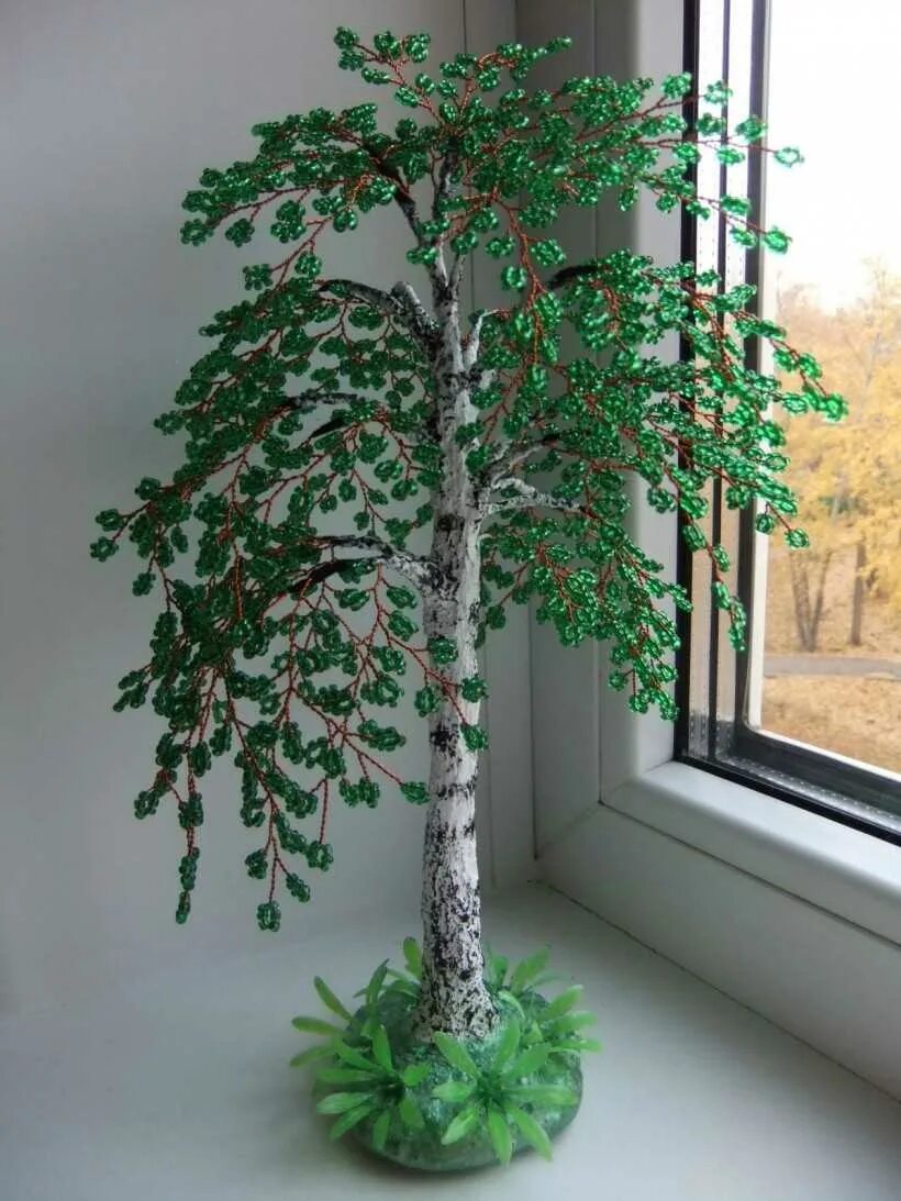 Берёзка из бисера мастер. Поделка березка. Дерево из бросового материала. Поделка березка. Как сделать березку.