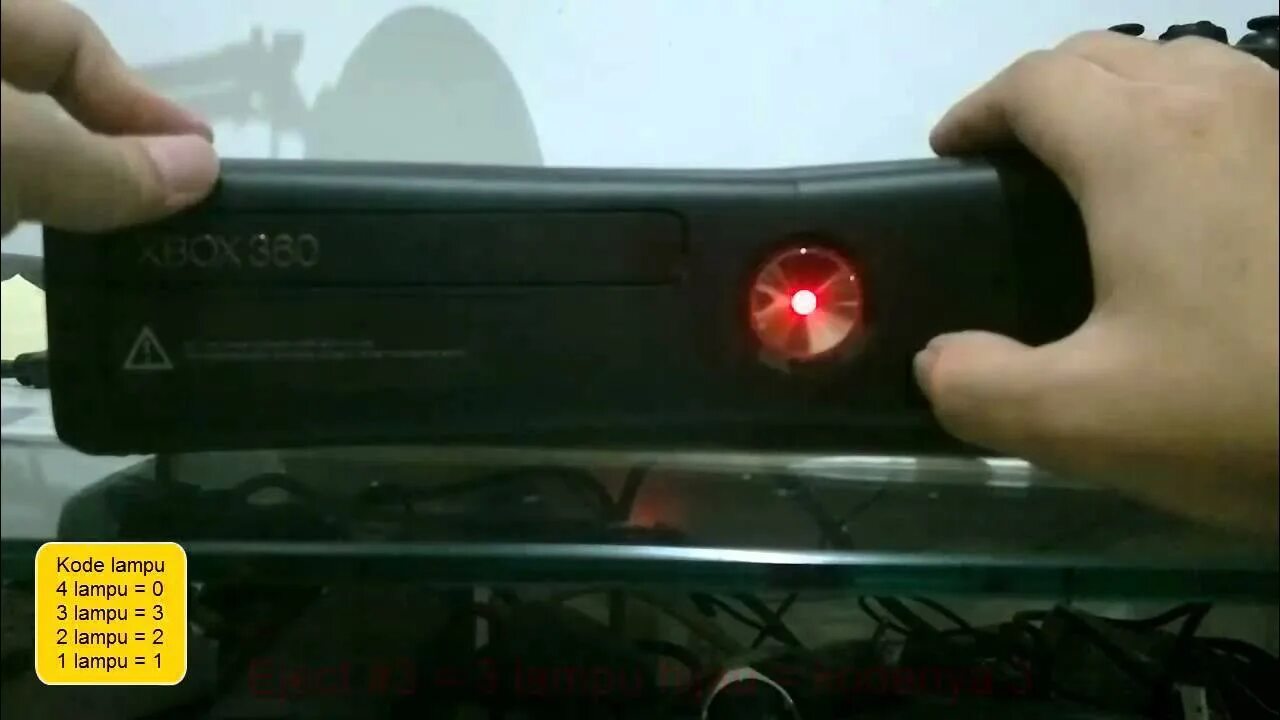 Xbox 360 горит зеленый. Xbox 360 s красный индикатор. xbox 360 горит красная лампочка на кнопке включения. красная кнопка xbox 360. xbox xell.
