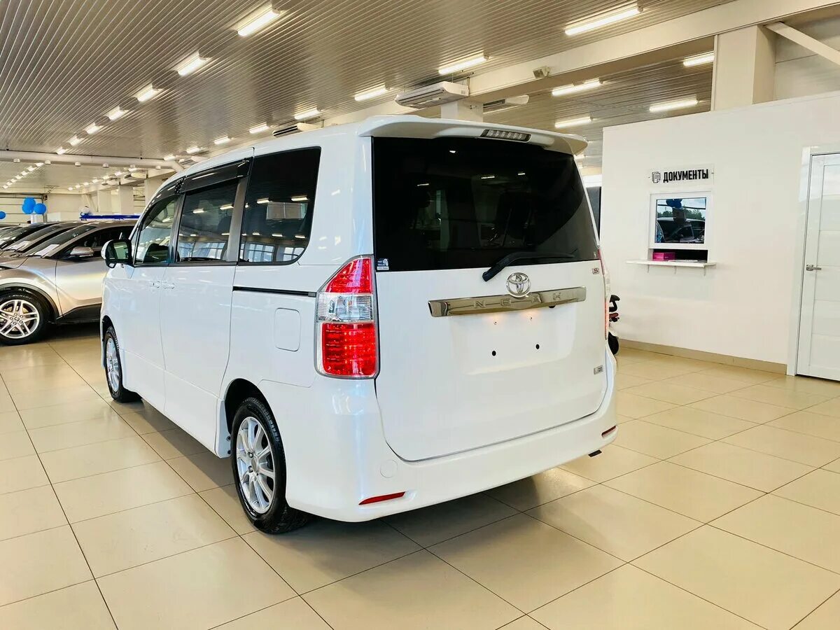 минивэн тойота ноах 2010. рестайлинг noah. 0 x smart edition 4wd. ноах 2010. Toyota noah r70.