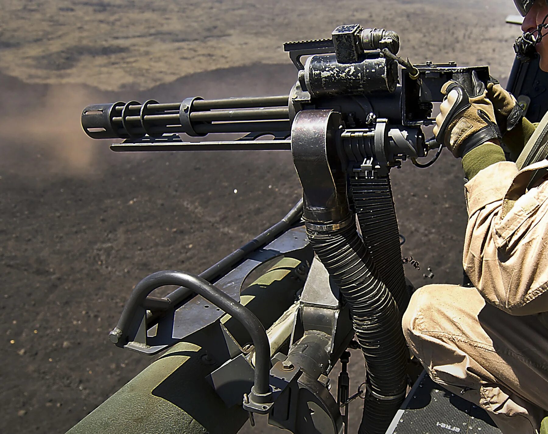 Minigun. M134 «миниган». пулемет m134 minigun. m134 minigun калибр. m134 gatling gun.