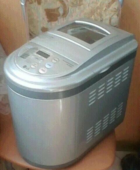 Мини пекарня lg. Lg хлебопечь 201. Автоматическая хлебопекарня. Хлебопечь розовая. Автоматическая пекарня.