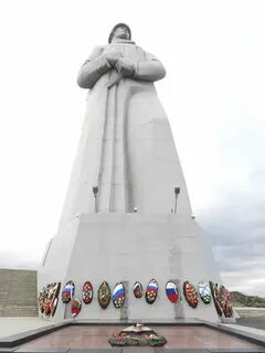 Памятник героям заполярья