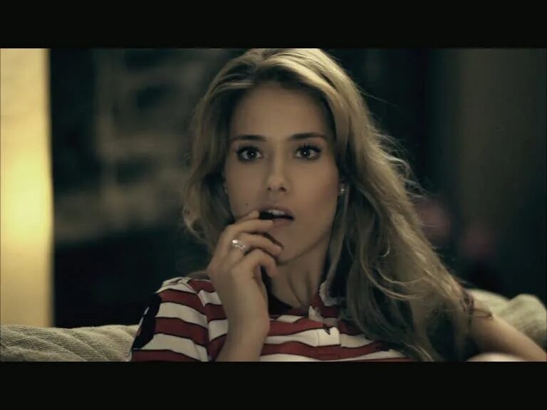 Инь янь пофиг. Мем всем пофиг. Юлия паршута инь янь пофиг. Инь ян пофиг. Инь ян пофиг клип.