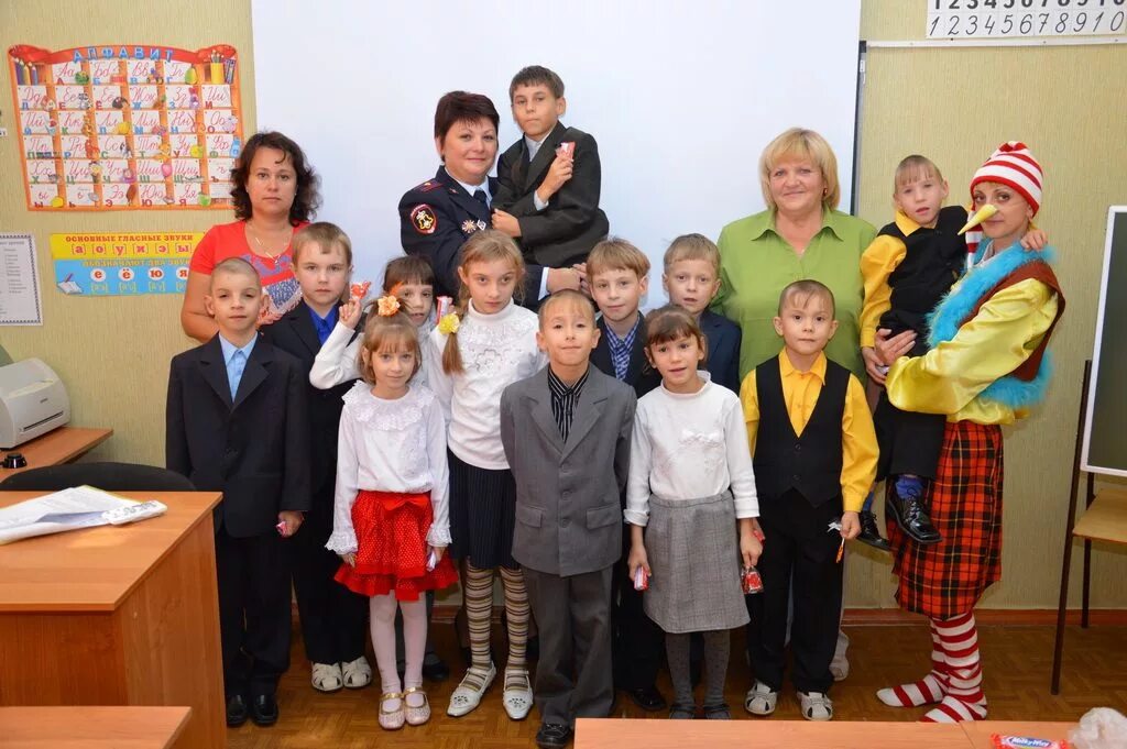 Лагерь деснянка брянская область. Многодетные семьи брянск. Дятьково брянская область детские сады. Многодетная семья хелсупали. Брянская область дети.