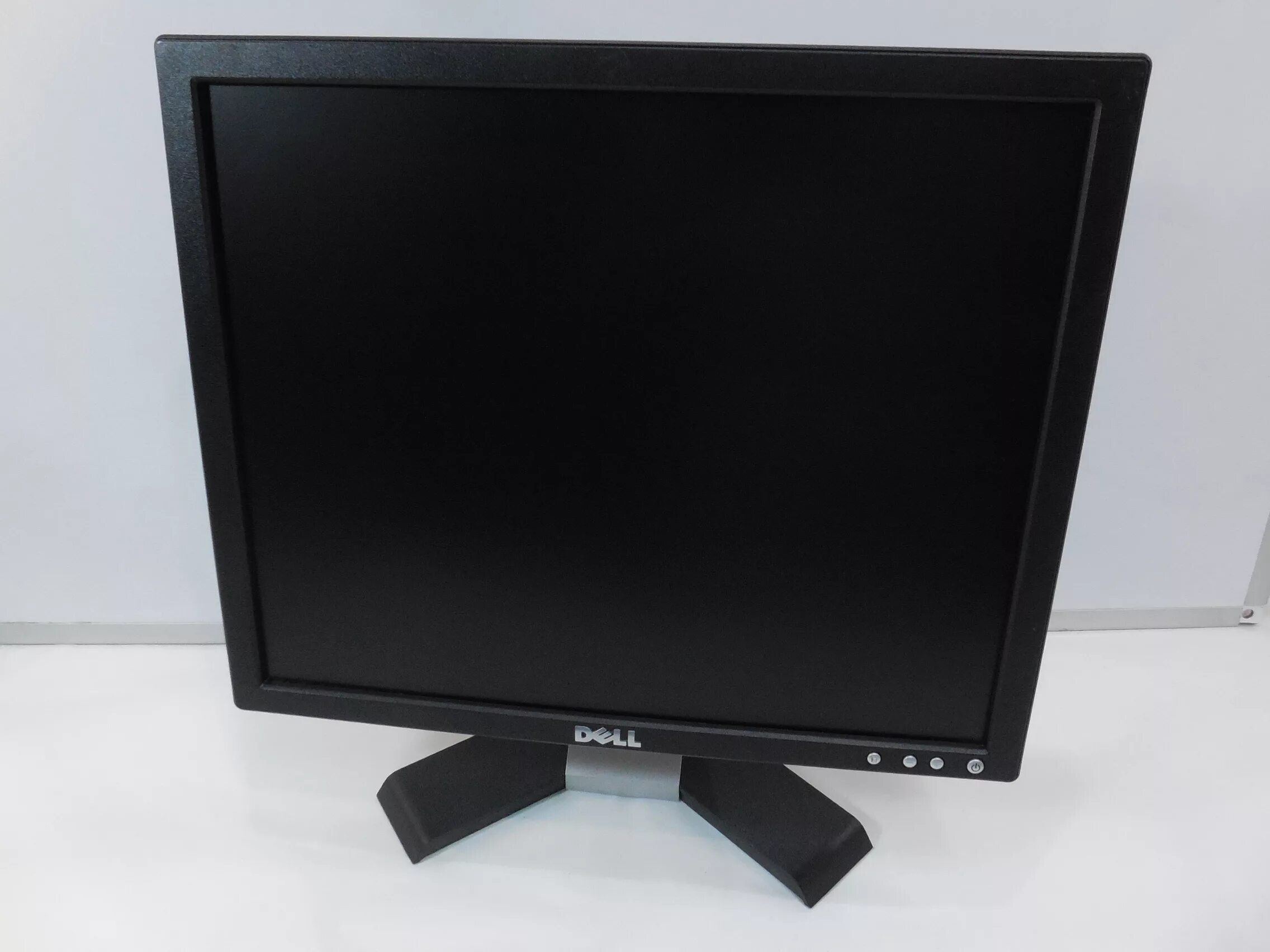 Монитор dell 17. 17" Dell e178fp. Dell e176fp. Монитор TFT 17. 1024 60