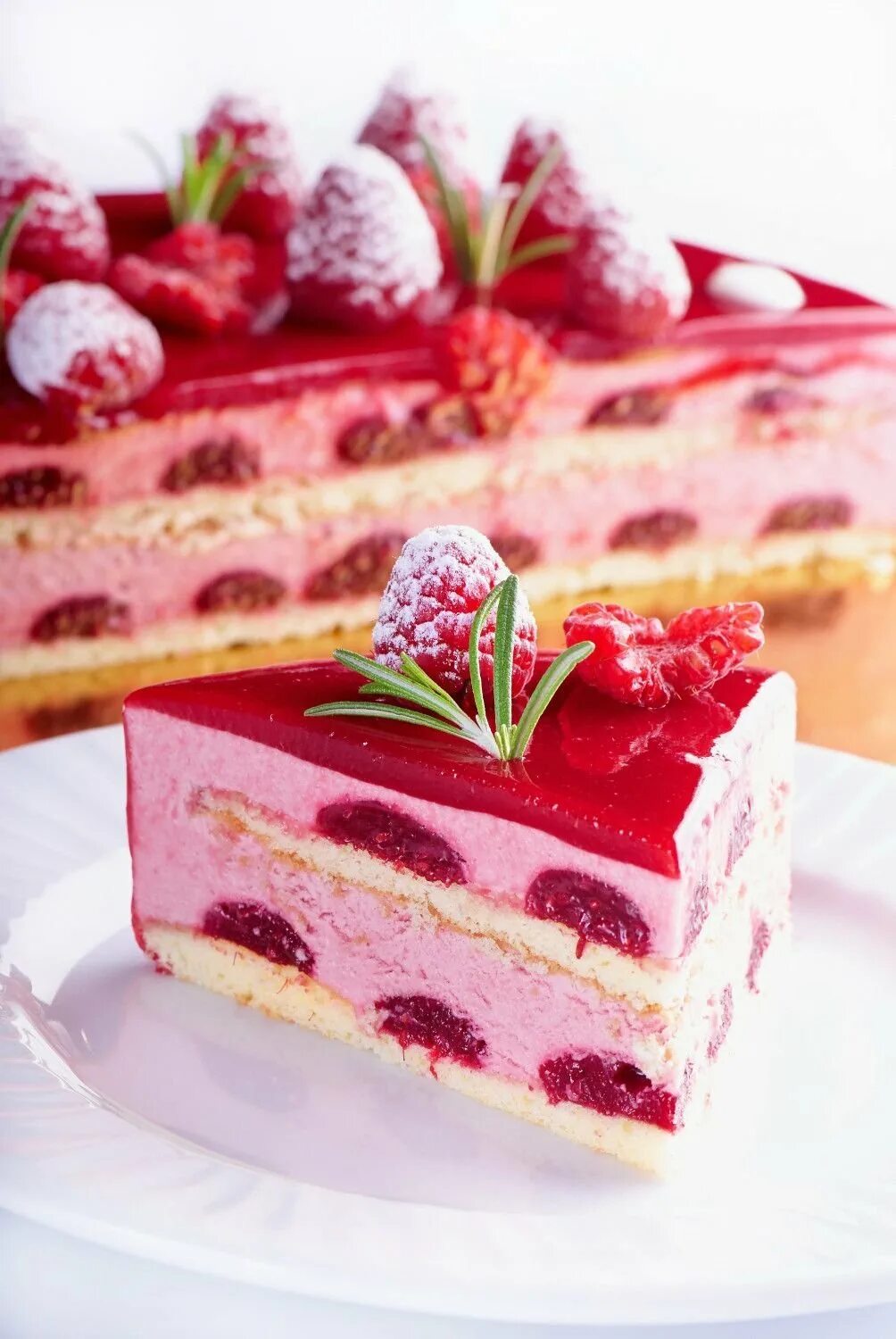 Варенье. Десерт с малиной. Еда сладости. Малина джем конфитюр. Конфитюр малина.