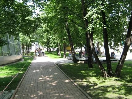 Сквер первомайском