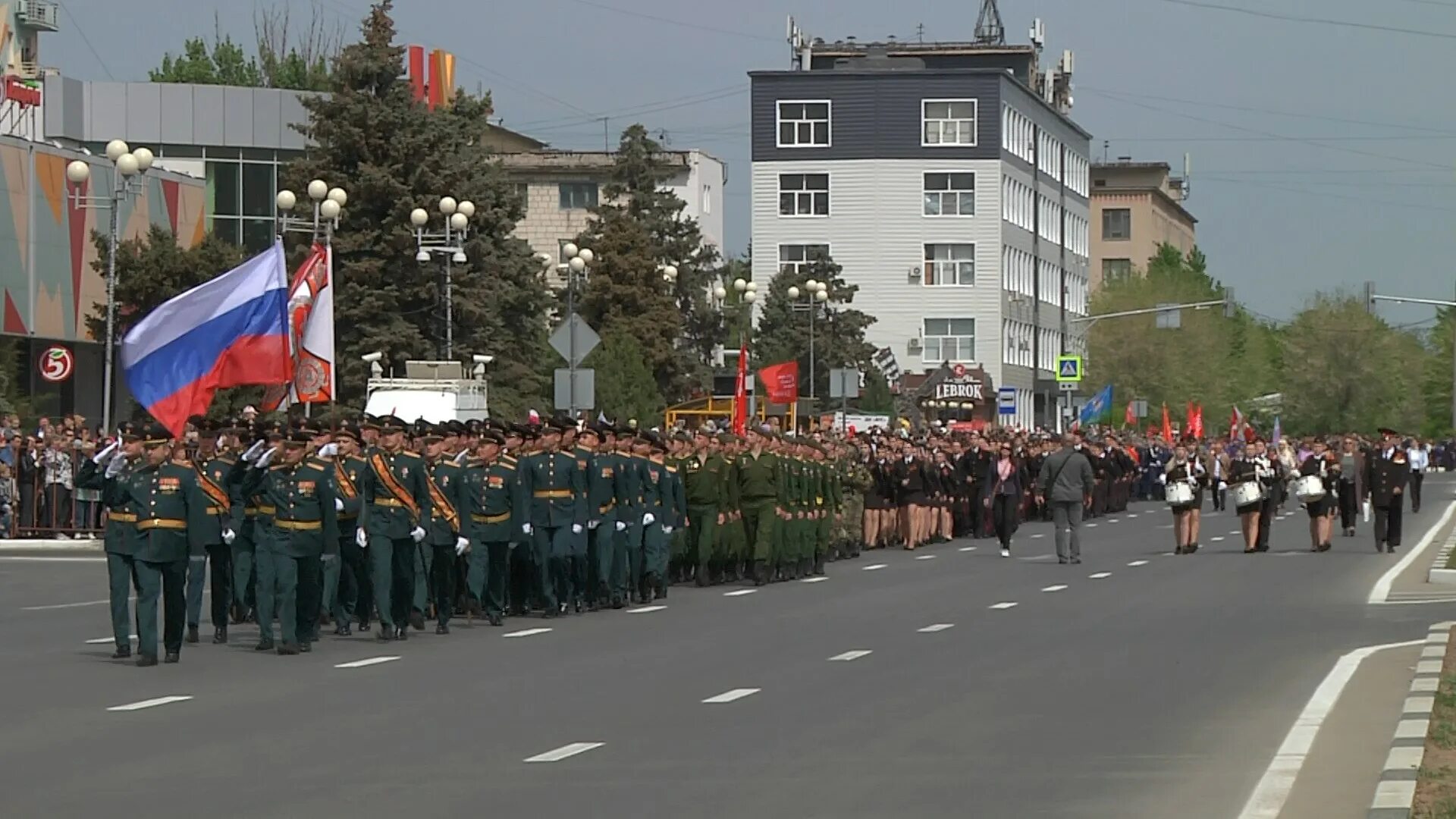 Парад 9 мая волгоград. Парад Волгоград 2022. Парад Победы 2022 Волгоград. Парад в Волгограде 9 мая 2022. Волгоград трансляция парада Победы 2022.