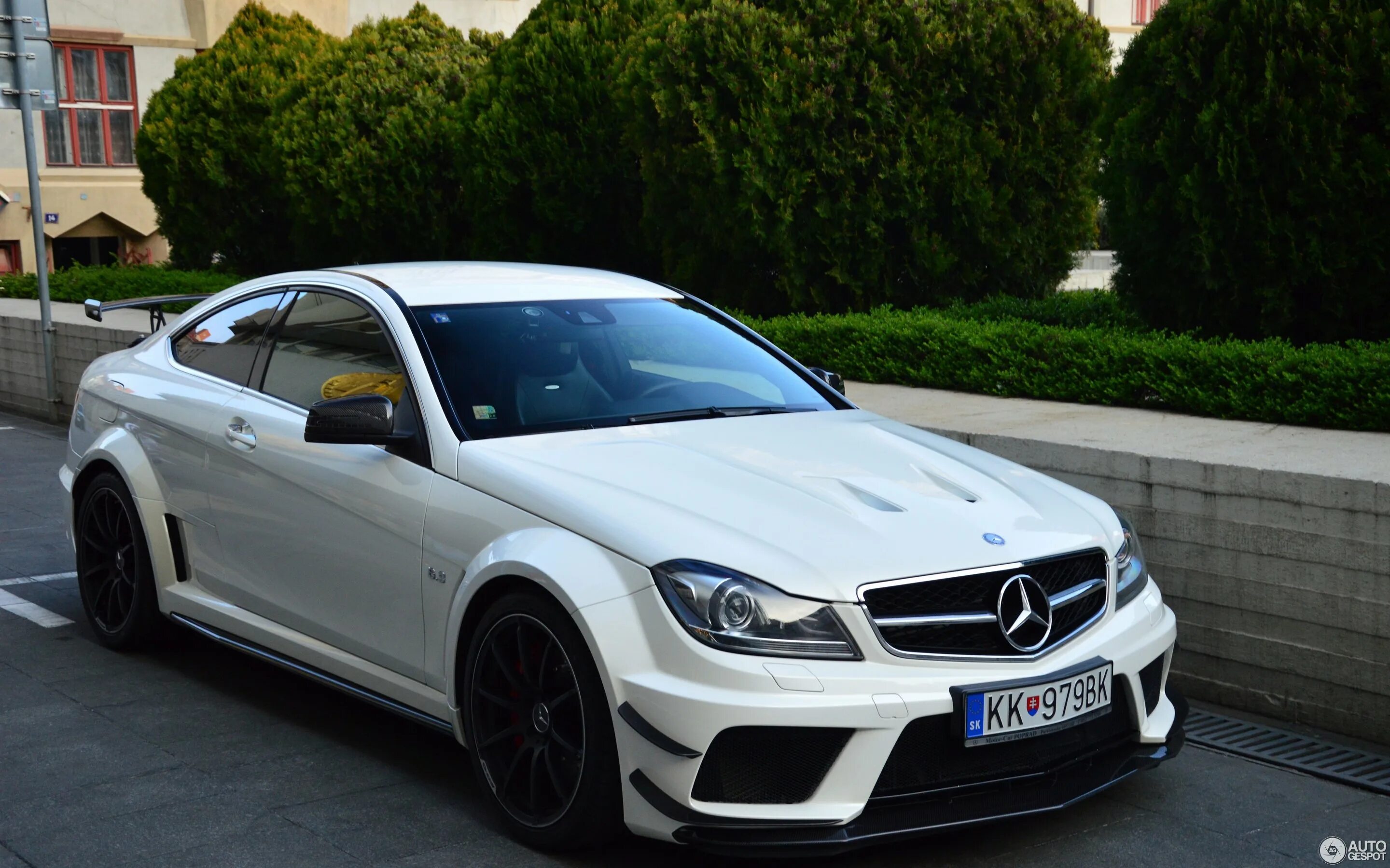 Купить б/у Mercedes-Benz S-Класс AMG III (W222, C217) 63 AMG 5.5 AT (585 л.с.) 4