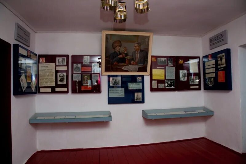 Музей сулеймана стальского. Дом музей в дагестане. Музей сулеймана стальского фото. Мемориальный дом-музей с стальского. Музей сулеймана стальского.