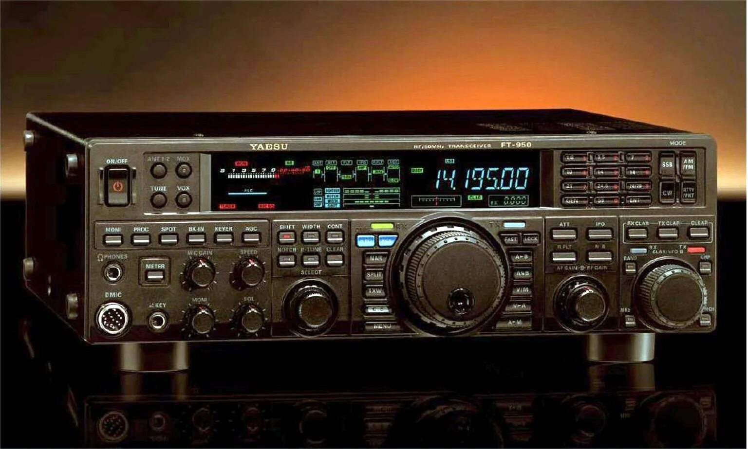 Трансивер Yaesu ft-950. Трансивер кв радиостанции ft 950. Кв трансиверы Yaesu ft-950. Трансивер ft960.