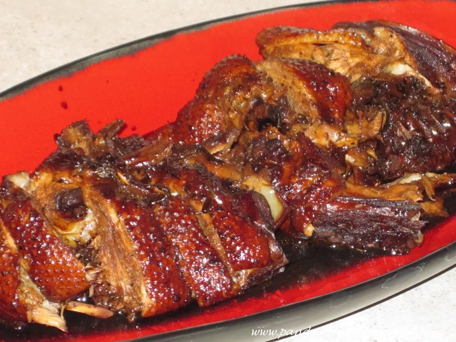 тушеная утка в казане