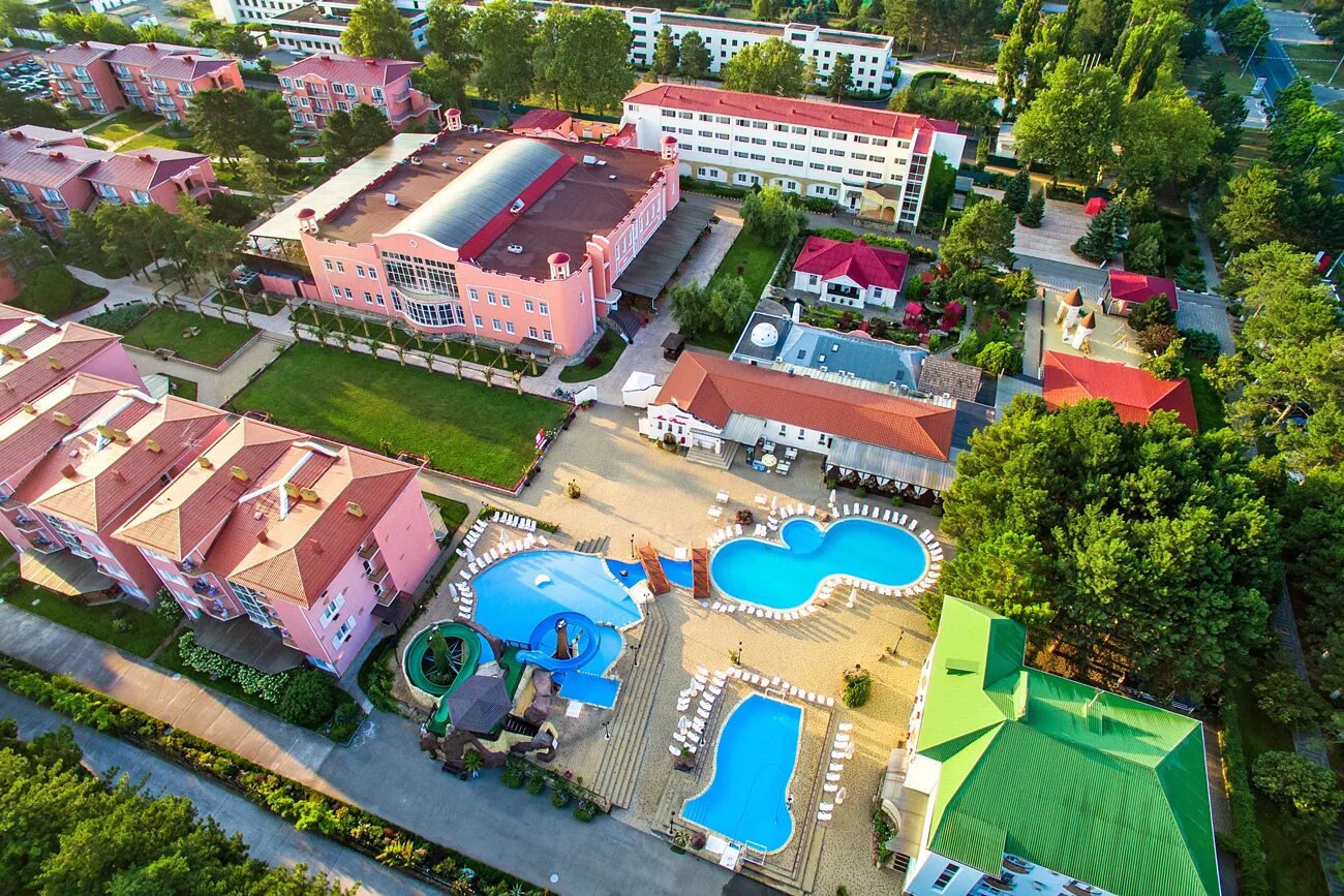 Сайт алеан отель анапа. Alean Family Resort & Spa Riviera. Алеан Ривьера Анапа. Отель Ривера Анапа. Море Анапа Ривьера.