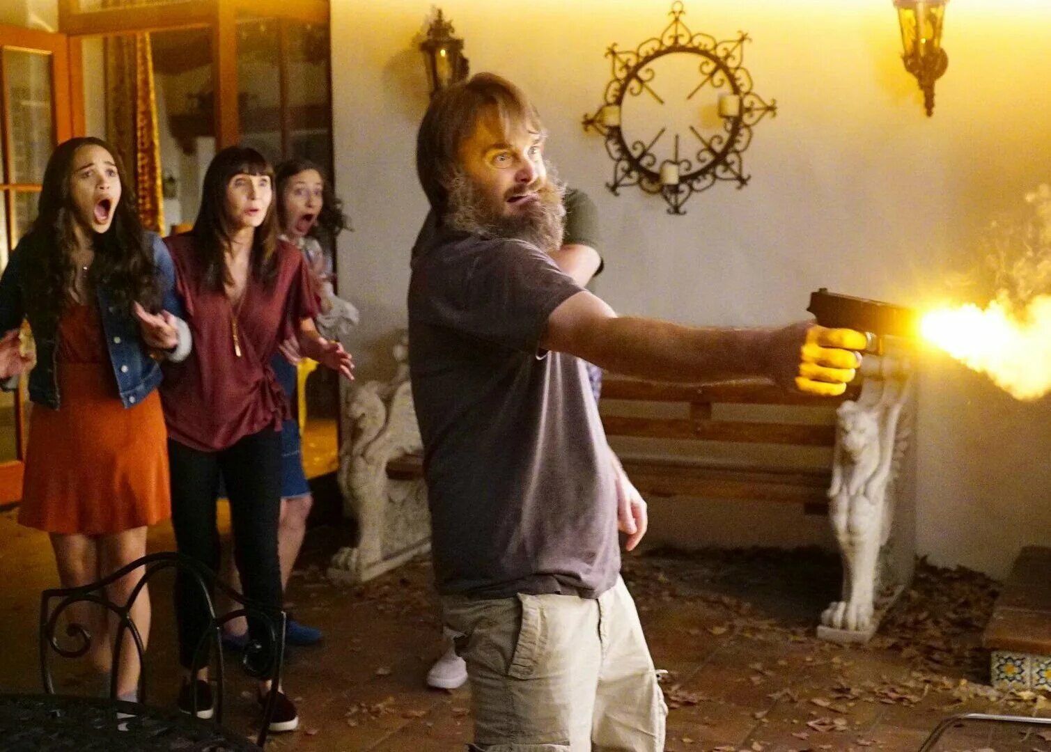 1 серию последний человек на земле. Кристен шаал последний человек на земле. Последний мужик на земле сериал. Последний человек на земле (2015 – 2018). Последний мужчина на земле фильм 2018.