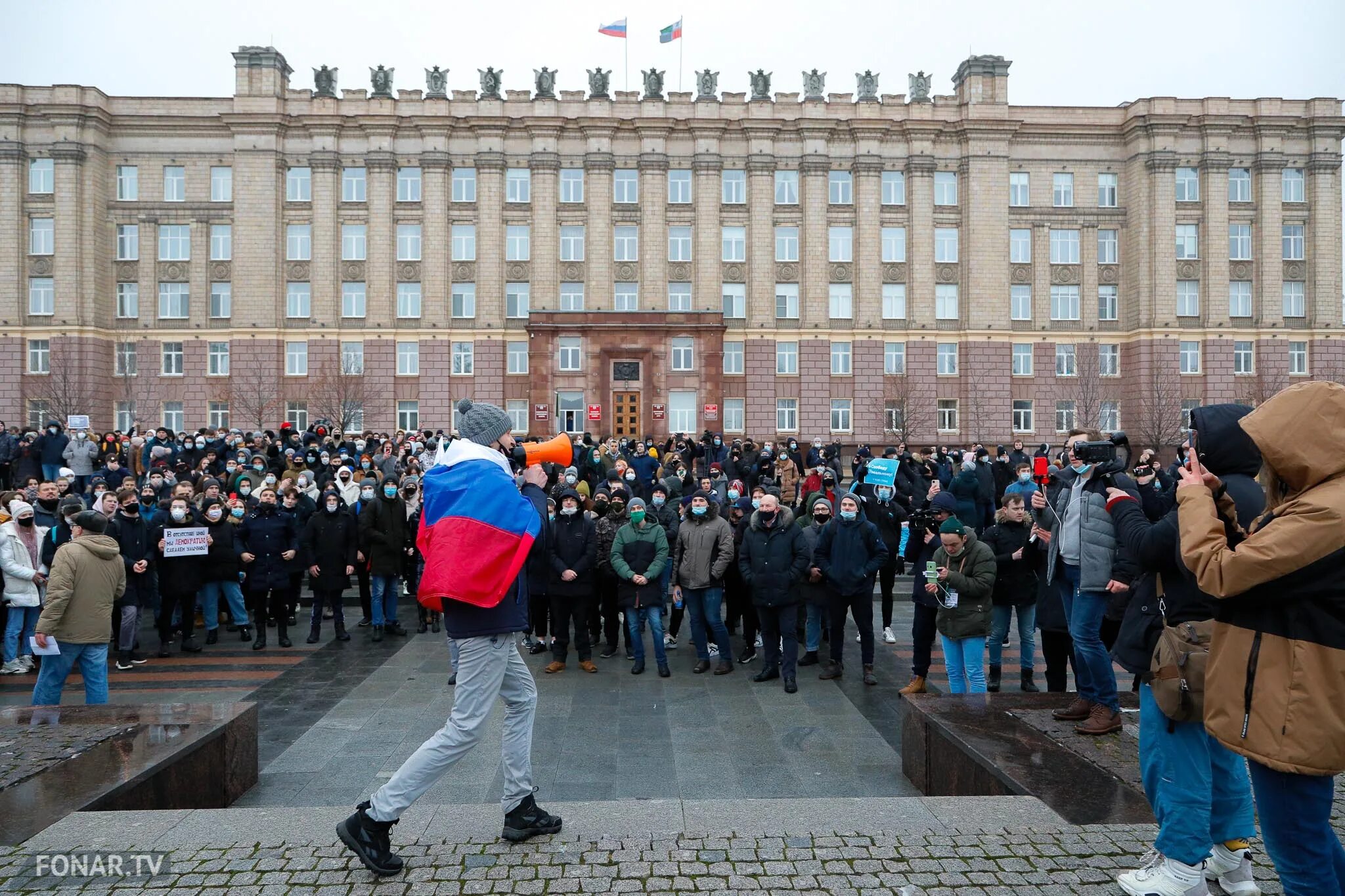 Митинг во Львове. Белгород митинг Навального. Митинг 2003 года. Митинг администрация Орловской области. Прямая трансляция митинг сейчас