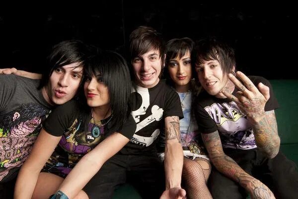 группа eyes set to kill. To kill группа. To set. Nothing more солист. группа eyes set to kill.