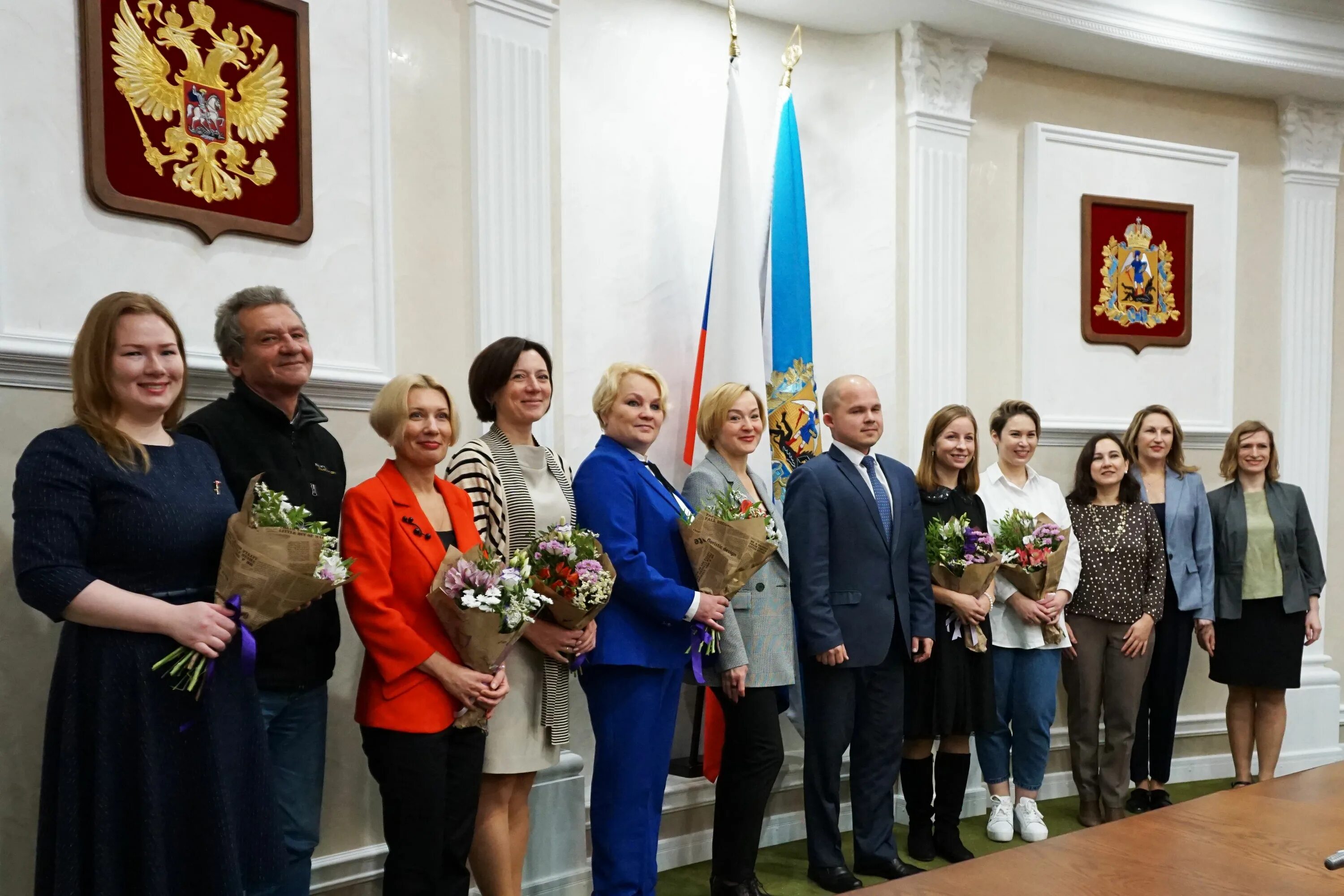 Конкурс профессия жизнь архангельск. Награждение работников. награждение лучших работников. награждение лучших в профессии. награждение в мэрии архангельска.