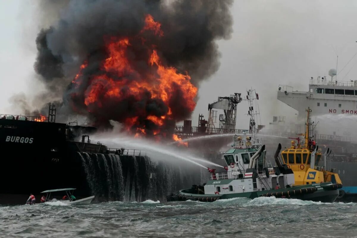 Shipping crashes