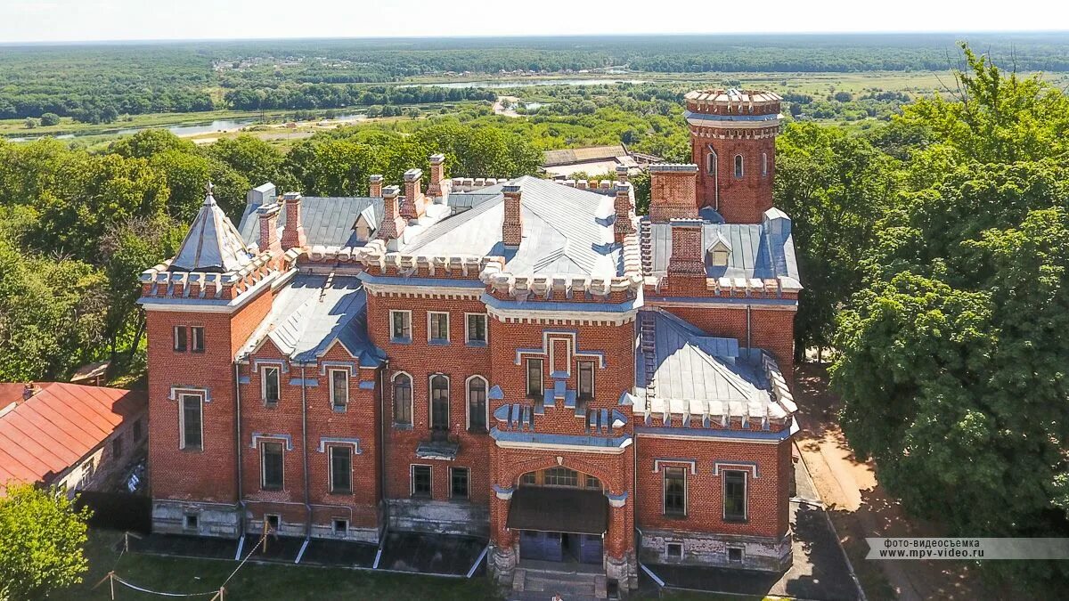 Дворцовый комплекс Ольденбургских в Рамони. Дворцовый комплекс Ольденбургских (Рамонь) Воронеж. Рамонь замок принцессы Ольденбургской. Дворец принцессы Ольденбургской в Воронежской области.