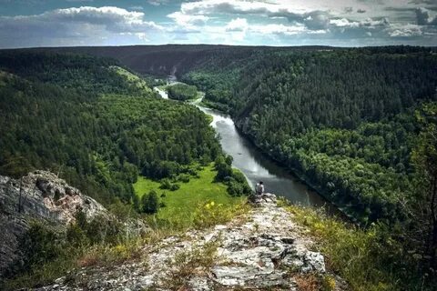 Река белая впадают