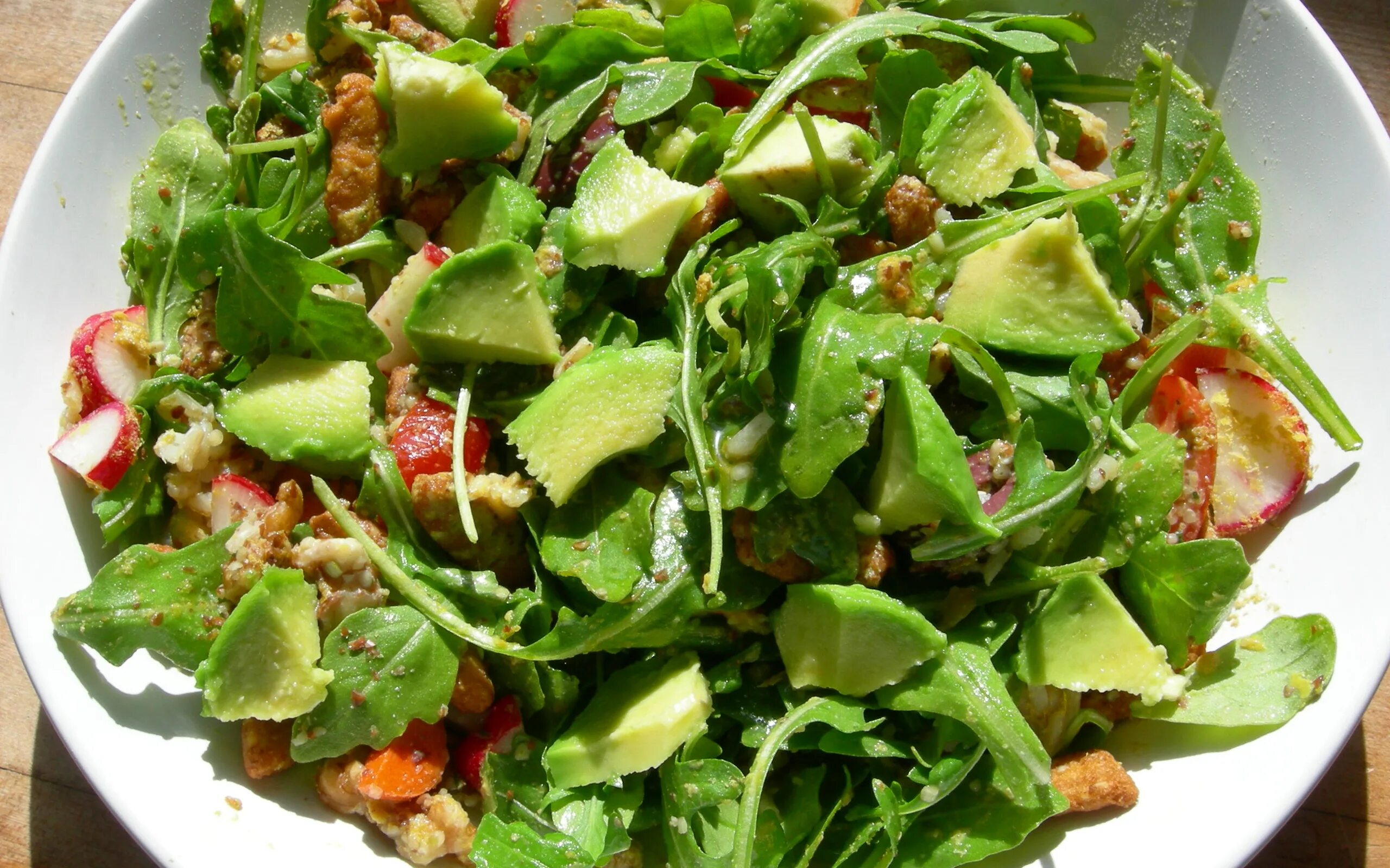 салат с рукколой и авокадо. руккола авокадо помидоры. авокадо, руккола, криль. салат руккола авокадо. салат с рукколой и авокадо.